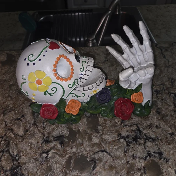 Sugar Skull Wine Bottle Holder - Picture 2 of 4
